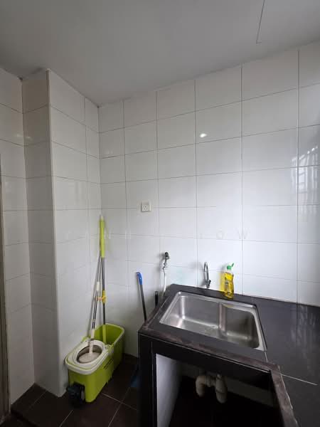 Condominium for Sale at Platinum Lake PV 20 - Yanny Siow - Kitchen - PropertyGuru.com.my