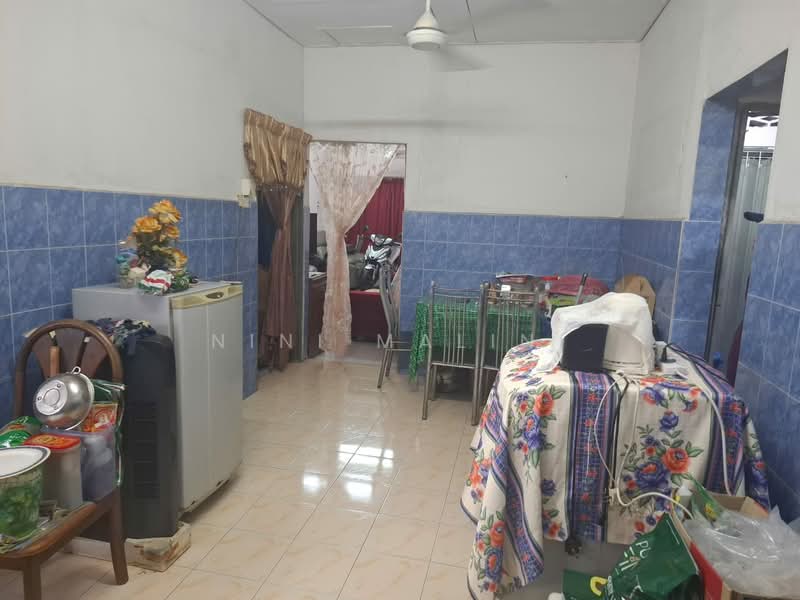 Terraced House for Sale in Taman Johan Setia (Klang) - Nini Malini - Dining Area - PropertyGuru.com.my