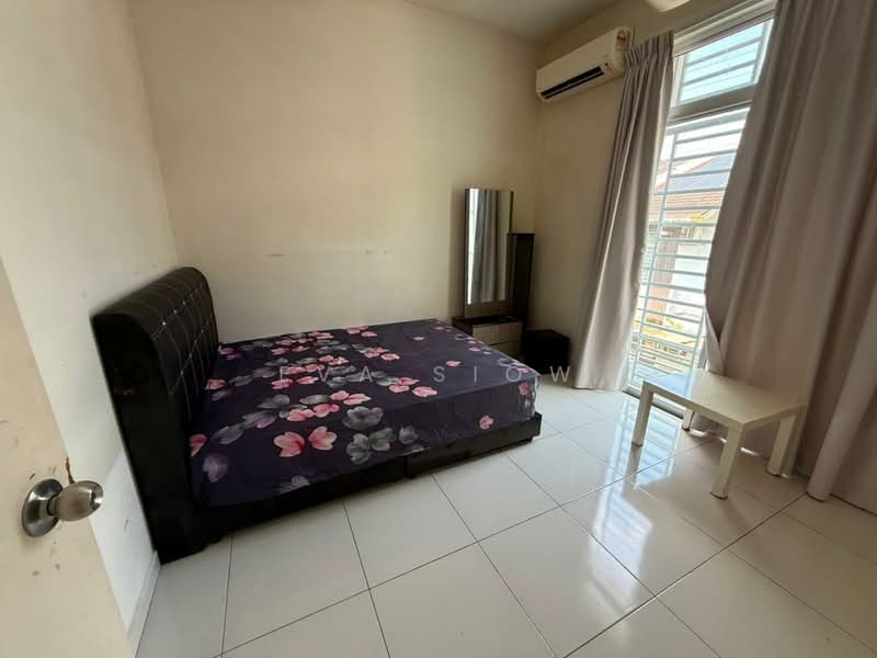 2-storey Terraced House for Sale in Setia Eco Village (Gelang Patah) - Eva Siow - Bedroom - PropertyGuru.com.my