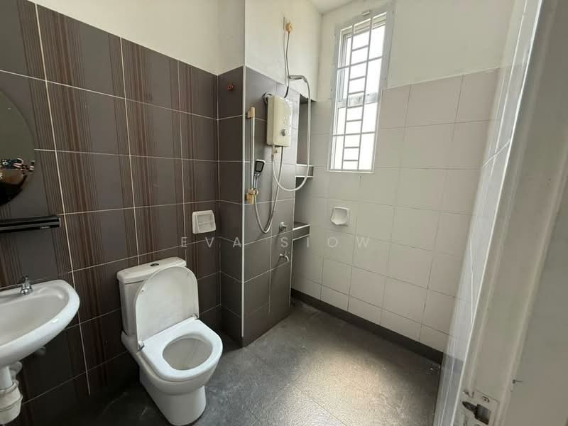 2-storey Terraced House for Sale in Setia Eco Village (Gelang Patah) - Eva Siow - Bathroom - PropertyGuru.com.my