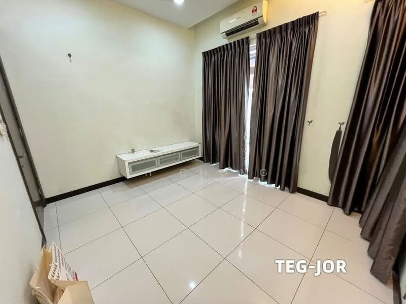 Semi-Detached House for Sale in Setia Eco Park (Setia Alam) - KH Chong - Living Room - PropertyGuru.com.my