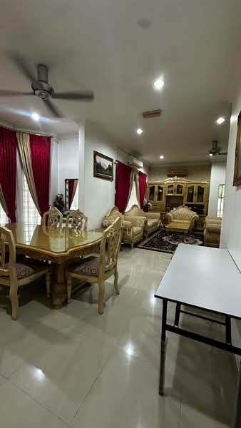 Bungalow for Sale in Kampung Sungai Plong (Sungai Buloh) - Zarema Kulbuzheva - Living Room - PropertyGuru.com.my