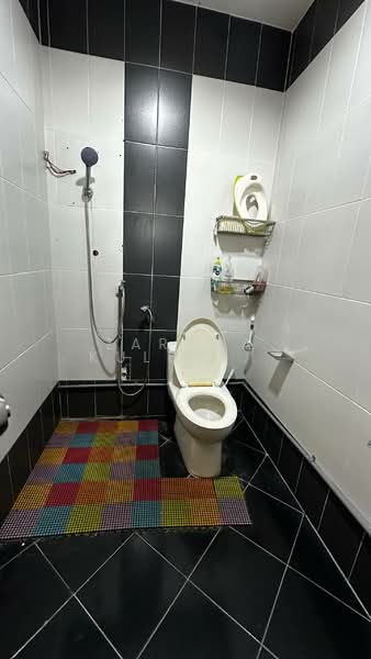 Bungalow for Sale in Kampung Sungai Plong (Sungai Buloh) - Zarema Kulbuzheva - Bathroom - PropertyGuru.com.my