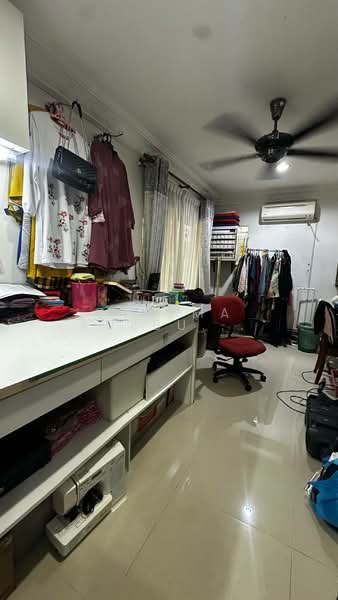Bungalow for Sale in Kampung Sungai Plong (Sungai Buloh) - Zarema Kulbuzheva - Study - PropertyGuru.com.my