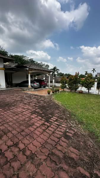Bungalow for Sale in Kampung Sungai Plong (Sungai Buloh) - Zarema Kulbuzheva - Exterior - PropertyGuru.com.my