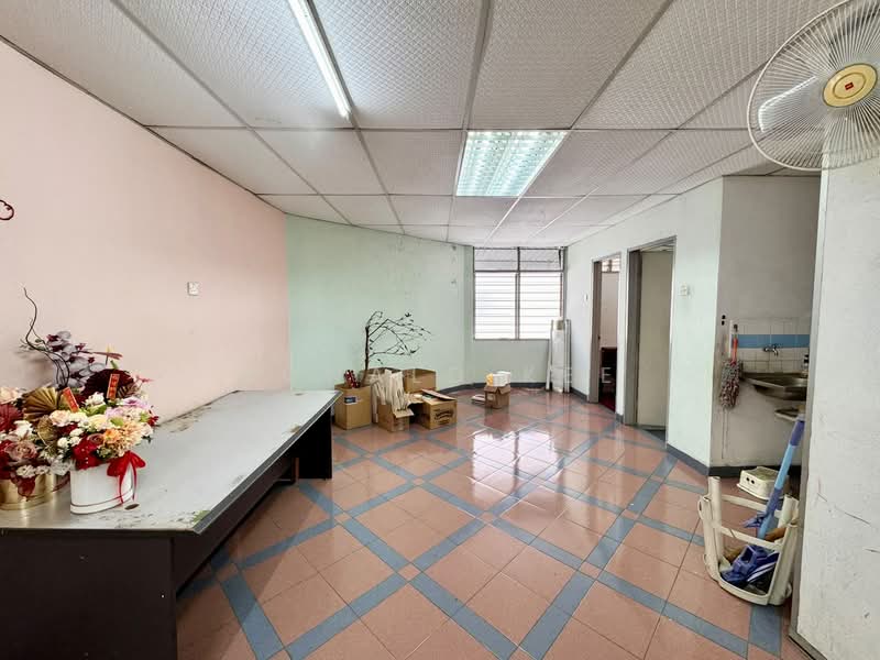 Shop / Office for Rent in Bandar Baru Air Itam (Farlim) (Air Hitam) - Ronald Kee - Interior - PropertyGuru.com.my