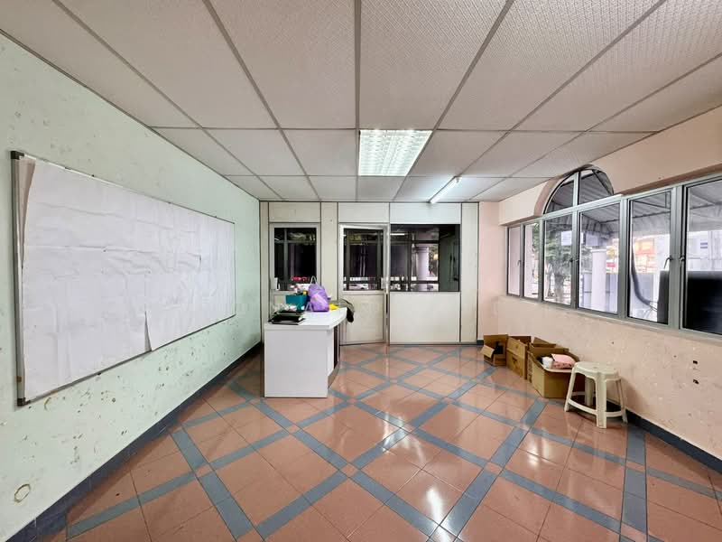 Shop / Office for Rent in Bandar Baru Air Itam (Farlim) (Air Hitam) - Ronald Kee - Interior - PropertyGuru.com.my