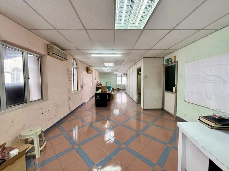 Shop / Office for Rent in Bandar Baru Air Itam (Farlim) (Air Hitam) - Ronald Kee - Interior - PropertyGuru.com.my