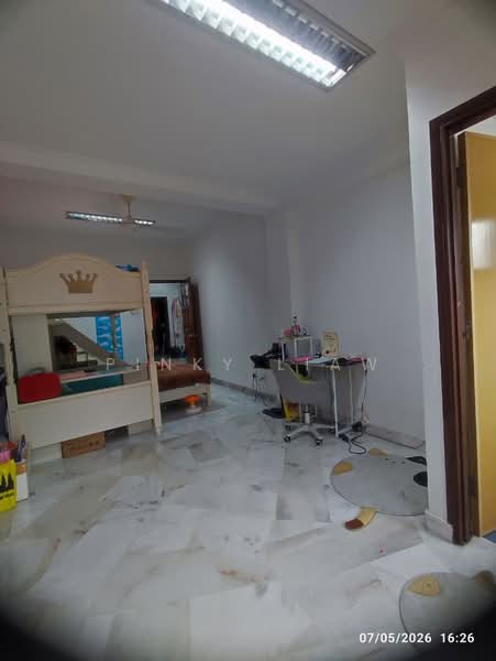 Semi-Detached House for Rent in Klang (Selangor) - Pinky Liaw - Bedroom - PropertyGuru.com.my