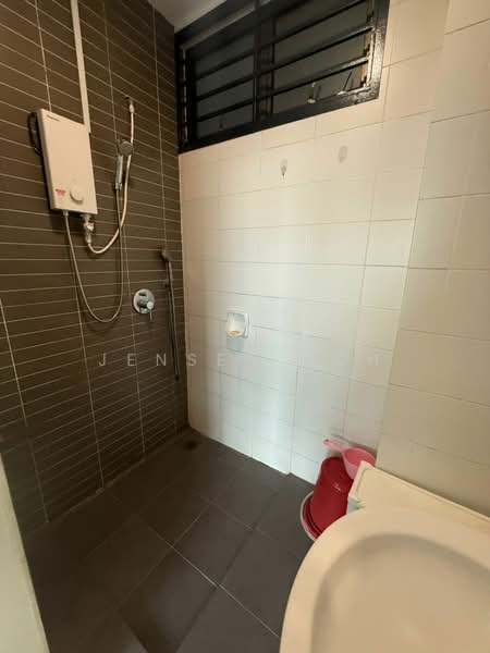 Servis Apartment untuk Disewa di Palazio - Jensen Goh - Bathroom - PropertyGuru.com.my