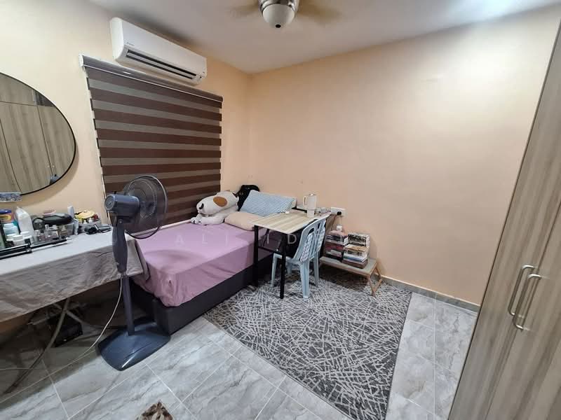 2-storey Terraced House for Sale in Ampang Jaya (Ampang) - Ali Idris - Bedroom - PropertyGuru.com.my