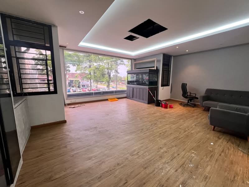 Kedai untuk Dijual di Taman Molek (Johor Bahru) - Ann . - Living Room - PropertyGuru.com.my