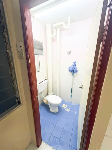 Apartment for Rent at Sri Ivori Apartment - Jerry Tan - Bathroom - PropertyGuru.com.my