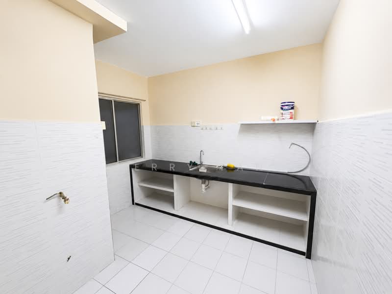 Apartment for Rent at Sri Ivori Apartment - Jerry Tan - Kitchen - PropertyGuru.com.my
