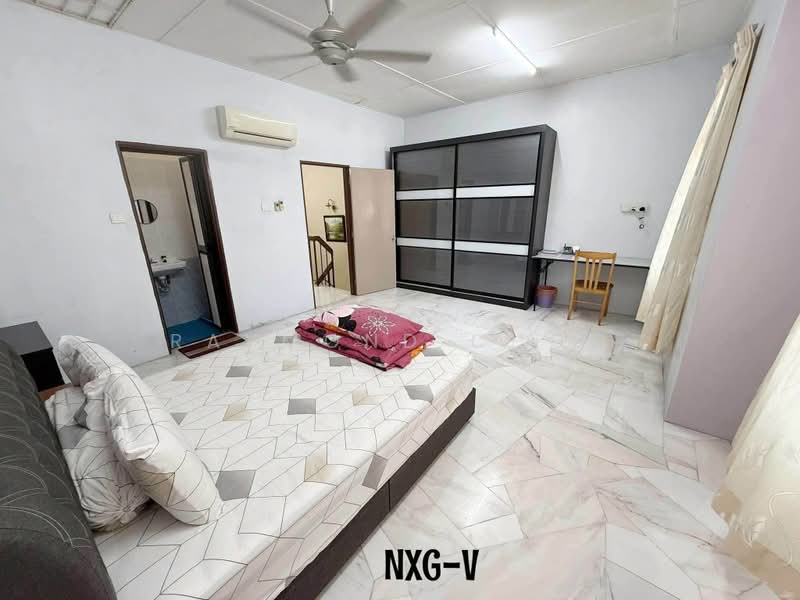 2-storey Terraced House for Sale in Taman Sentosa (Klang) - Raymond Choo - Bedroom - PropertyGuru.com.my