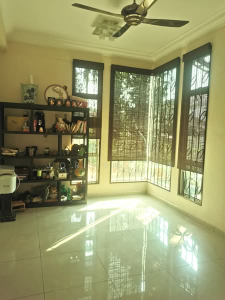 2-storey Terraced House for Sale in Taman Semabok Perdana (Semabok) - Jordan Lee - Living Room - PropertyGuru.com.my