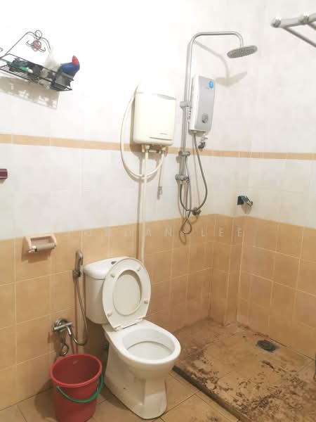 2-storey Terraced House for Sale in Taman Semabok Perdana (Semabok) - Jordan Lee - Bathroom - PropertyGuru.com.my