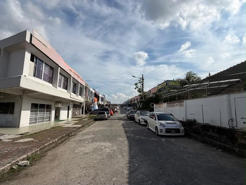 Kedai / Pejabat untuk Dijual di Taman Ungku Tun Aminah (Skudai) - Kratos Wong - PropertyGuru.com.my
