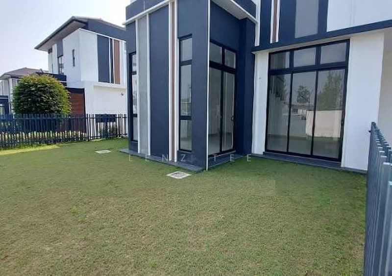 Semi-Detached House for Sale in Eco Ardence (Setia Alam) - Lenz Tee - Exterior - PropertyGuru.com.my