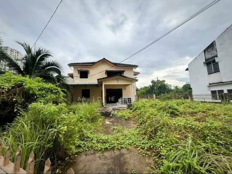 2-storey Terraced House for Sale in Mount Erskine (Tanjung Tokong) - A Chong - Exterior - PropertyGuru.com.my