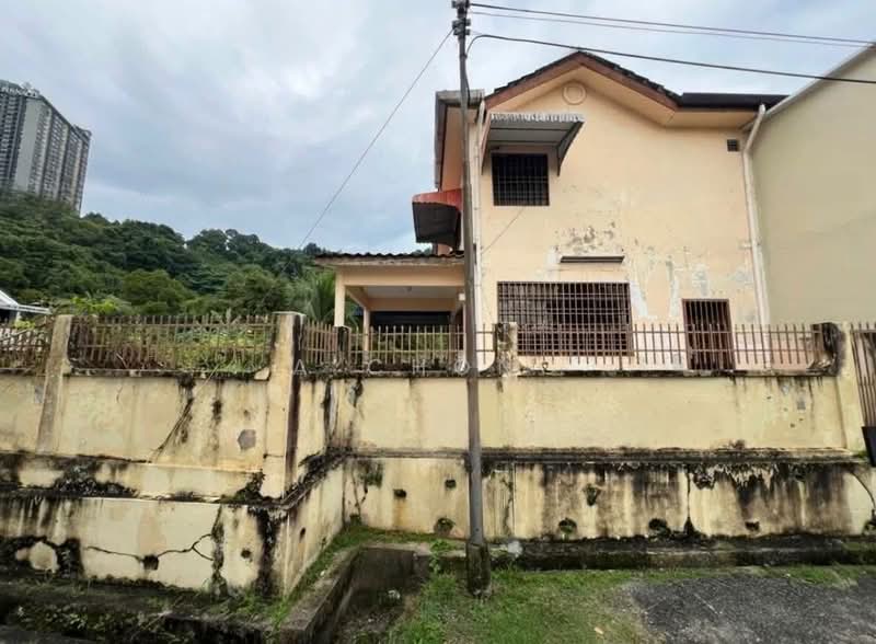 2-storey Terraced House for Sale in Mount Erskine (Tanjung Tokong) - A Chong - Exterior - PropertyGuru.com.my
