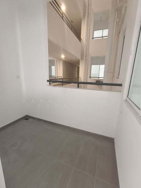 Condominium for Sale at SkyMillion Residence - Aaron Chong Tsun Vui - Corridor - PropertyGuru.com.my