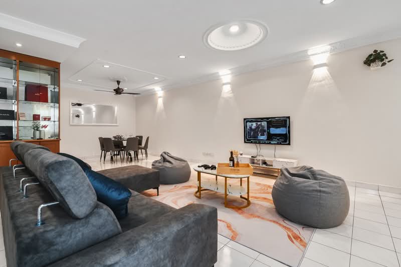 Rumah Teres 2 Tingkat untuk Disewa di Happy Garden (Kuchai Lama) - Jackie Chong - Living Room - PropertyGuru.com.my