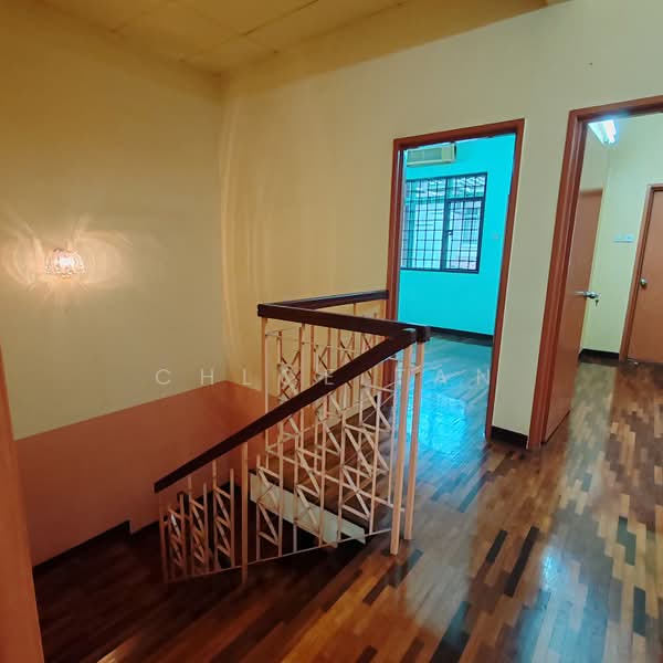 2-storey Terraced House for Sale in Shah Alam (Selangor) - Chloe Tan - Corridor - PropertyGuru.com.my