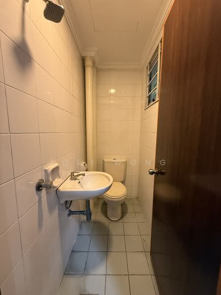 Kondominium untuk Dijual di Suasana Sentral Condominiums - Joey Wong - Bathroom - PropertyGuru.com.my