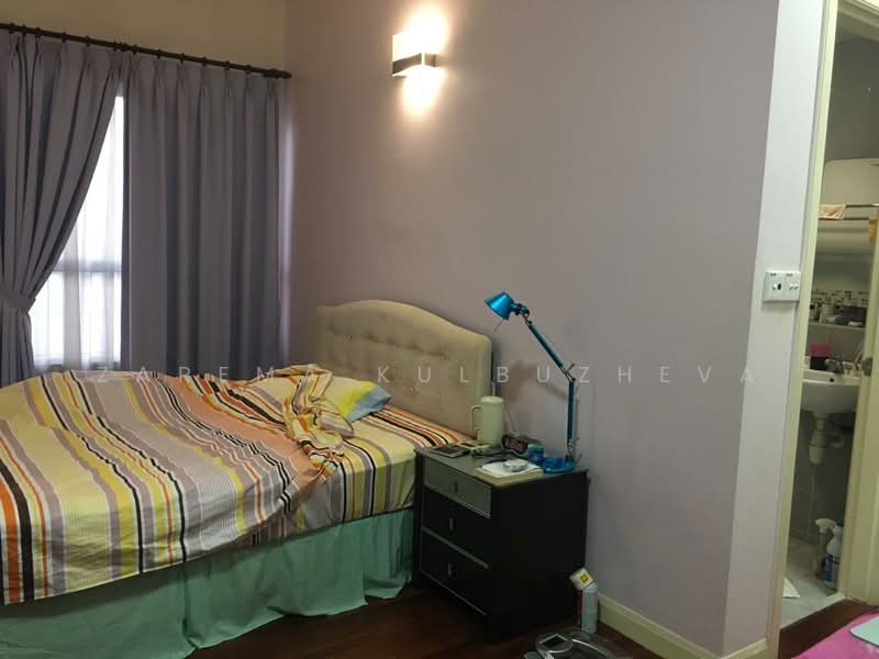 Condominium for Sale at Seri Maya Condominium - Zarema Kulbuzheva - Bedroom - PropertyGuru.com.my