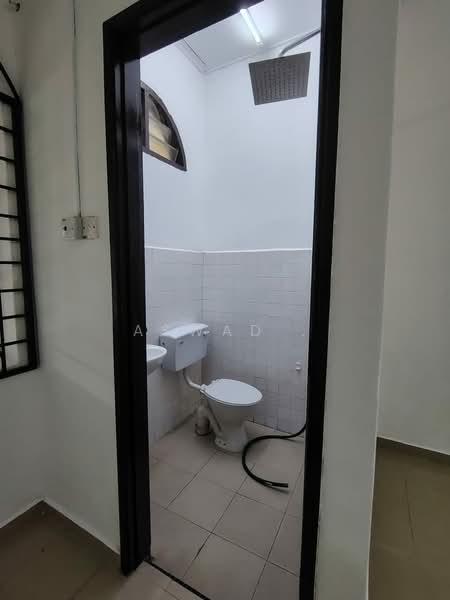 1-storey Terraced House for Sale in Kulim Techno City (Kulim) - Aswad . - Bathroom - PropertyGuru.com.my