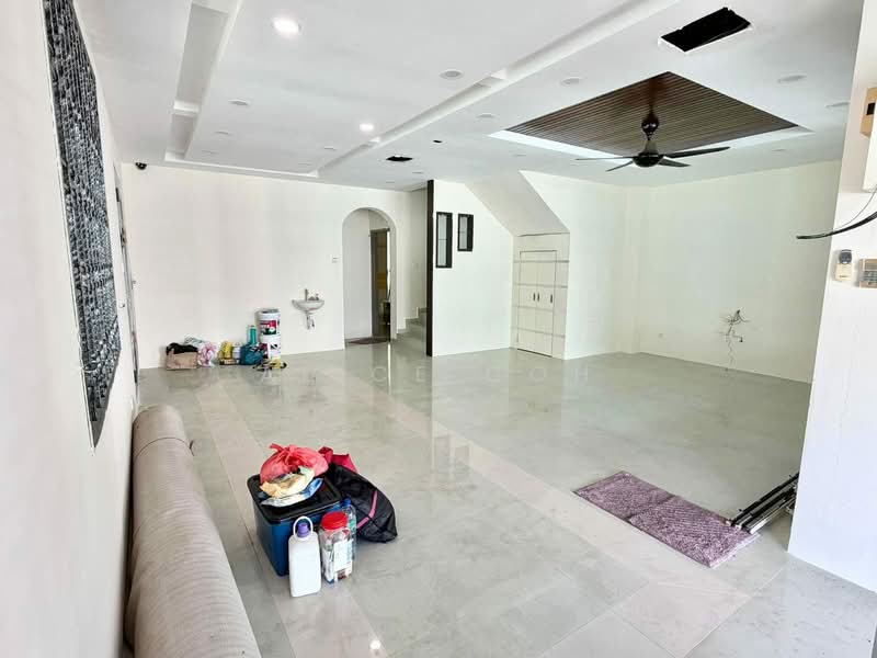 2-storey Terraced House for Rent in Bandar Putra (Kulai) - Alice Goh - Living Room - PropertyGuru.com.my