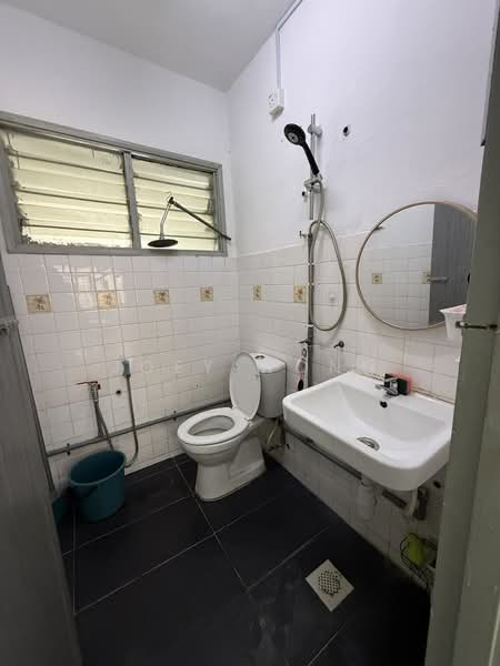 2-storey Terraced House for Sale in Taman Mayang (Petaling Jaya) - Joey Wong - Bathroom - PropertyGuru.com.my
