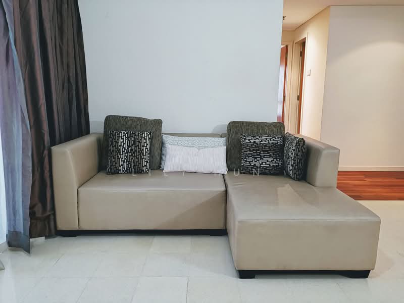 Servis Apartment untuk Dijual di i-Zen @ Kiara 2 - Lily Hun - Living Room - PropertyGuru.com.my
