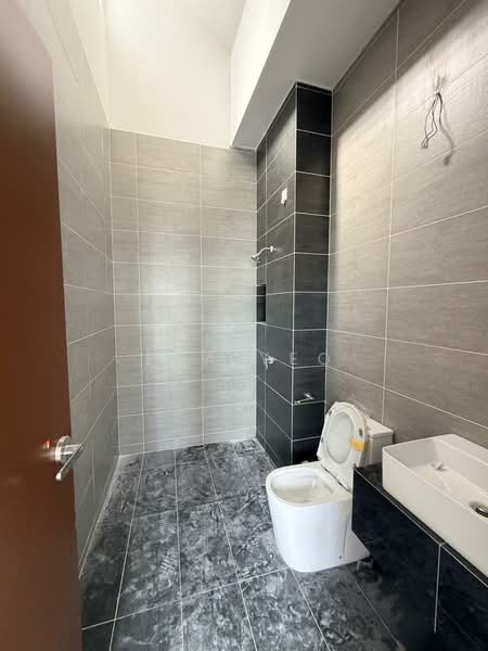 2-storey Terraced House for Sale in Tebrau (Johor) - Eva Yeo - Bathroom - PropertyGuru.com.my