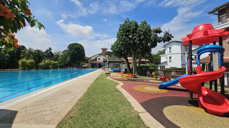Rumah Teres 2.5 Tingkat untuk Dijual di Valencia (Sungai Buloh) - Jeslyne Low - Pool - PropertyGuru.com.my