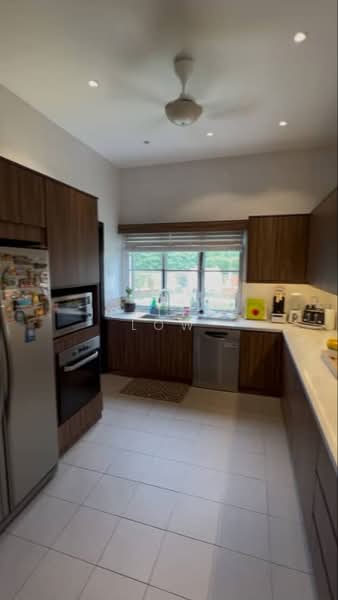 Rumah Teres 2.5 Tingkat untuk Dijual di Valencia (Sungai Buloh) - Jeslyne Low - Kitchen - PropertyGuru.com.my