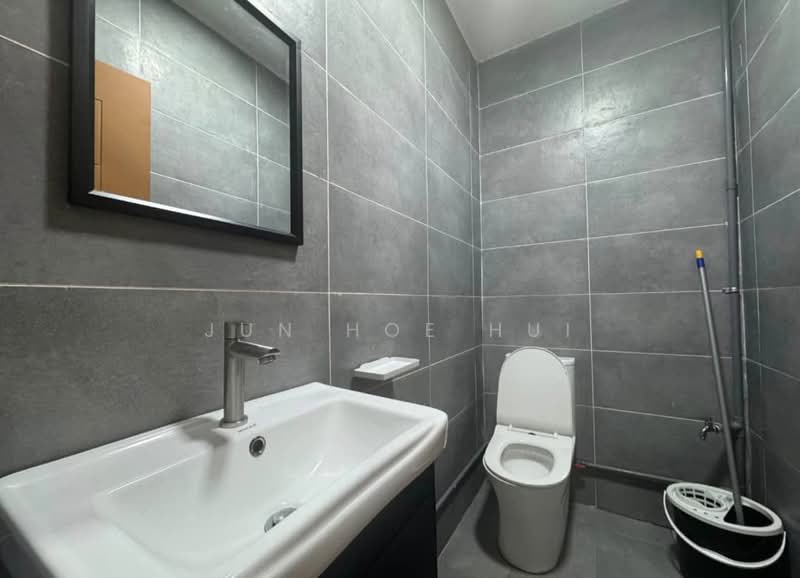 2-storey Terraced House for Sale in Taman Seputeh (Kota Kinabalu) - Jun Hoe Hui - Bathroom - PropertyGuru.com.my