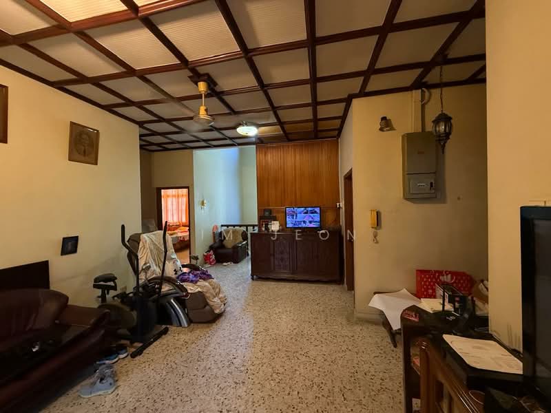 Rumah Banglo untuk Dijual di Teluk Pulai (Klang) - Lim Jeon - Living Room - PropertyGuru.com.my