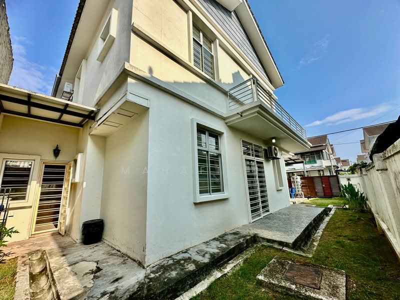 Semi-Detached House for Sale in Bandar Saujana Putra (Tanjong Duabelas) - Mahafiz . - PropertyGuru.com.my