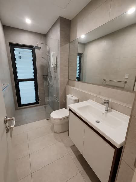 Servis Apartment untuk Disewa di Atwater : Service Residences - Michelle Tai - Bathroom - PropertyGuru.com.my
