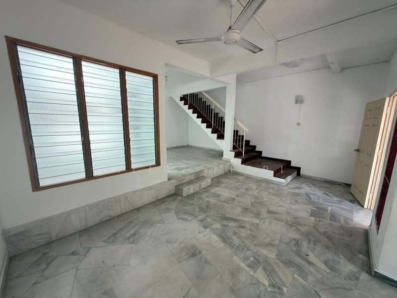 2-storey Terraced House for Sale in Bandar Country Homes (Rawang) - Liliey Fitri - PropertyGuru.com.my