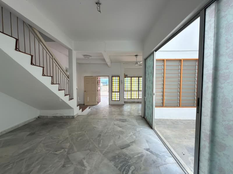 2-storey Terraced House for Sale in Bandar Country Homes (Rawang) - Liliey Fitri - PropertyGuru.com.my