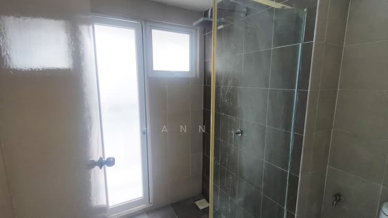 Kondominium untuk Disewa di Casa Tropika - Hann . - Bathroom - PropertyGuru.com.my