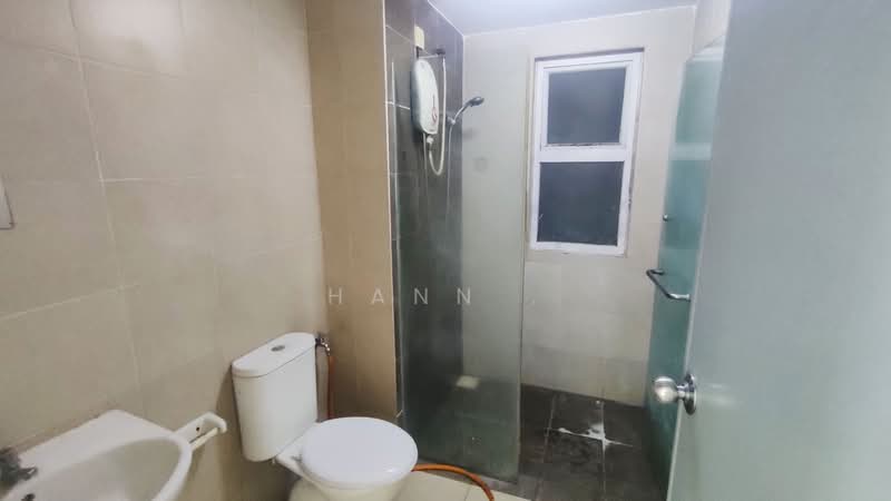 Kondominium untuk Disewa di Casa Tropika - Hann . - Bathroom - PropertyGuru.com.my
