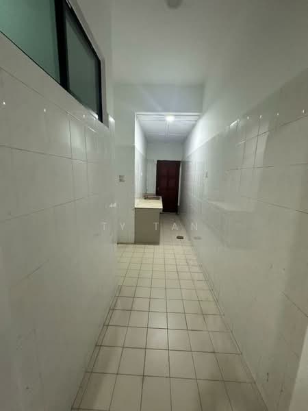 2-storey Terraced House for Sale in Bukit Indah (Iskandar Puteri (Nusajaya)) - TY Tan - Corridor - PropertyGuru.com.my