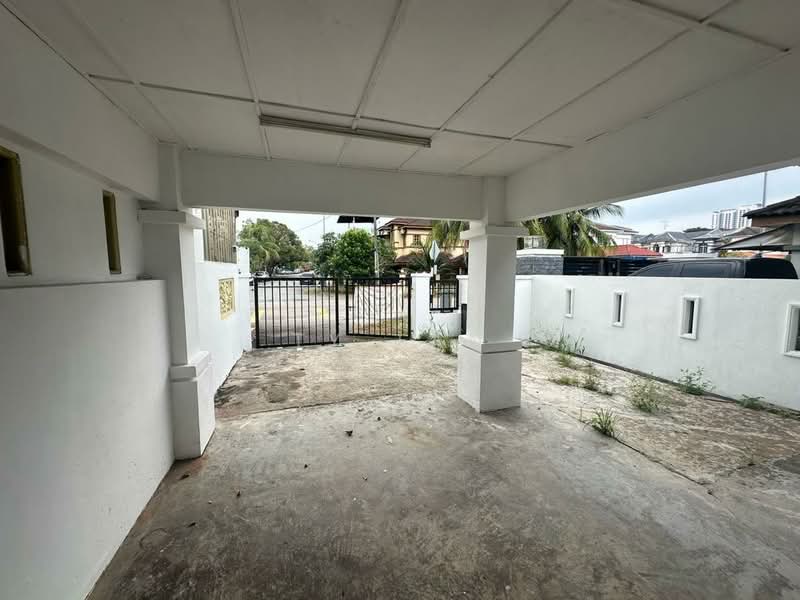 2-storey Terraced House for Sale in Bukit Indah (Iskandar Puteri (Nusajaya)) - TY Tan - Exterior - PropertyGuru.com.my