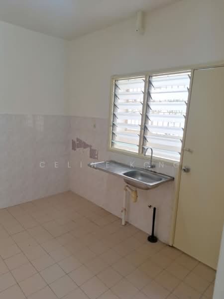 Pangsapuri untuk Disewa di Sri Pinang Apartment - Celine Kong - Kitchen - PropertyGuru.com.my