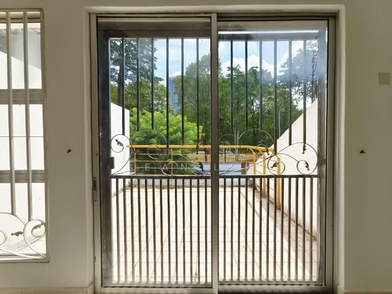 Rumah Bandar untuk Dijual di Jalan Ipoh (Kuala Lumpur) - Sean Lim - Balcony - PropertyGuru.com.my