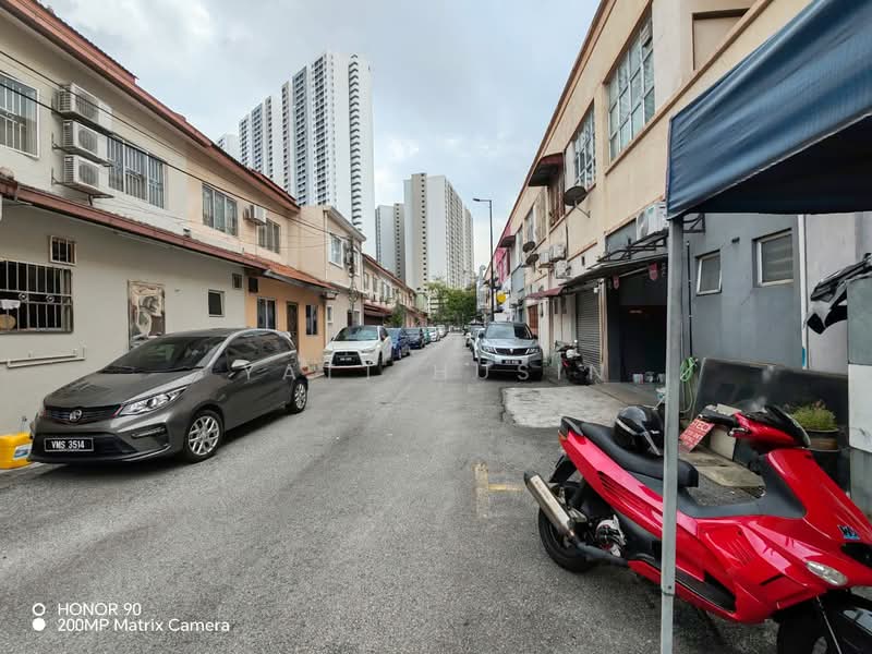 Shop / Office for Rent in Dataran Pandan Prima (Pandan Indah) - Yatt Husin - Exterior - PropertyGuru.com.my